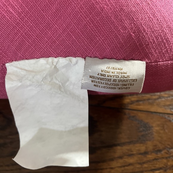 Envogue Valentine's Day Heart "love You" Pillow Pink Red 16"x16" NWT - Picture 5 of 5